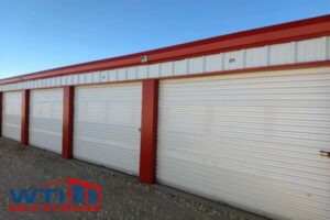 choosing to use a self storage unit